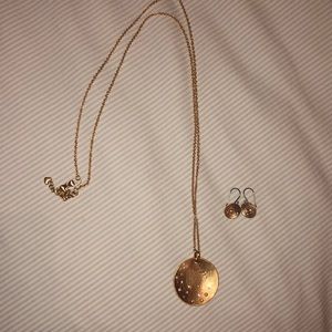 Gold necklace with matching earrings